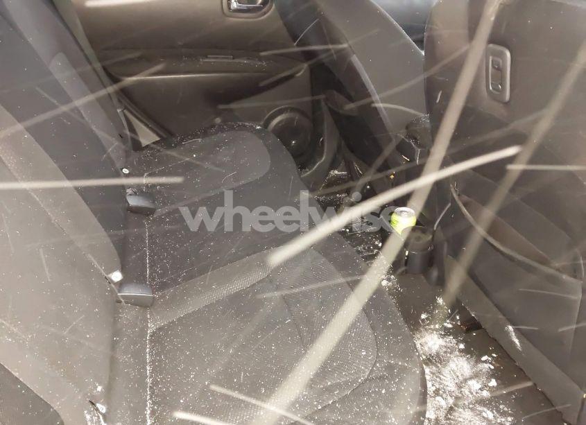 Photo 8 of 2012 Nissan Rogue S (VIN JN8AS5MV2CW396777)