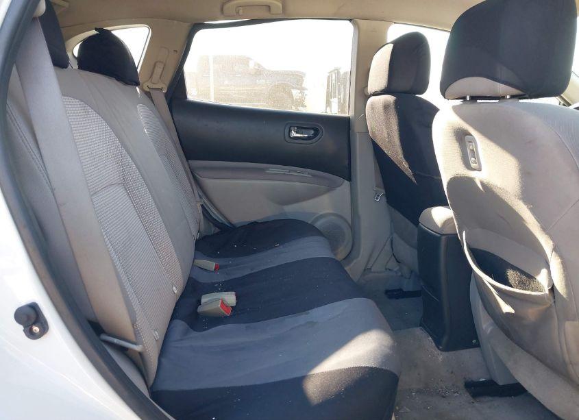 Photo 8 of 2012 Nissan Rogue SV (VIN JN8AS5MV2CW417725)