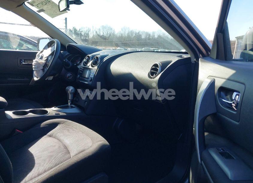 Photo 5 of 2012 Nissan Rogue S (VIN JN8AS5MV2CW700836)