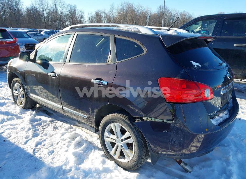 Photo 3 of 2013 Nissan Rogue SV (VIN JN8AS5MV2DW101551)