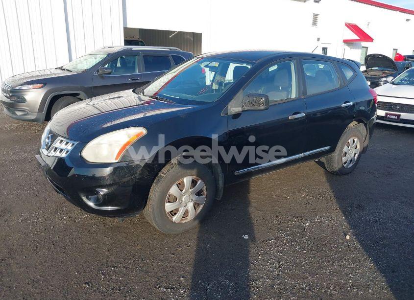Photo 2 of 2013 Nissan Rogue S (VIN JN8AS5MV2DW117653)
