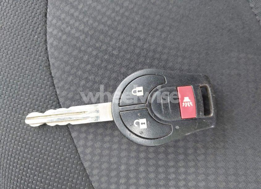 Photo 11 of 2013 Nissan Rogue S (VIN JN8AS5MV2DW122545)