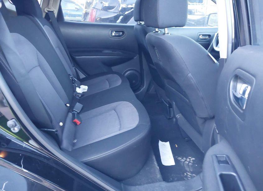 Photo 8 of 2013 Nissan Rogue SV (VIN JN8AS5MV2DW132928)