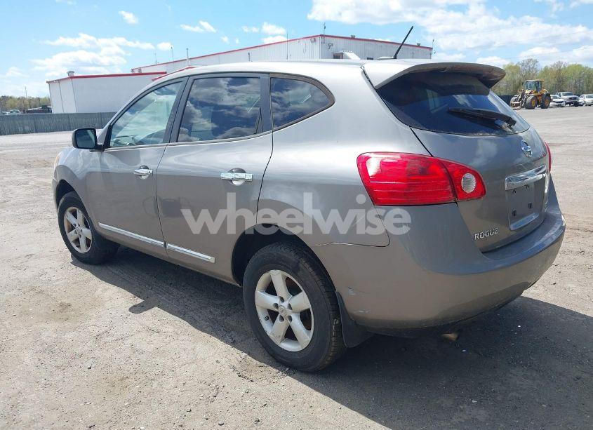 Photo 3 of 2013 Nissan Rogue S (VIN JN8AS5MV2DW143220)