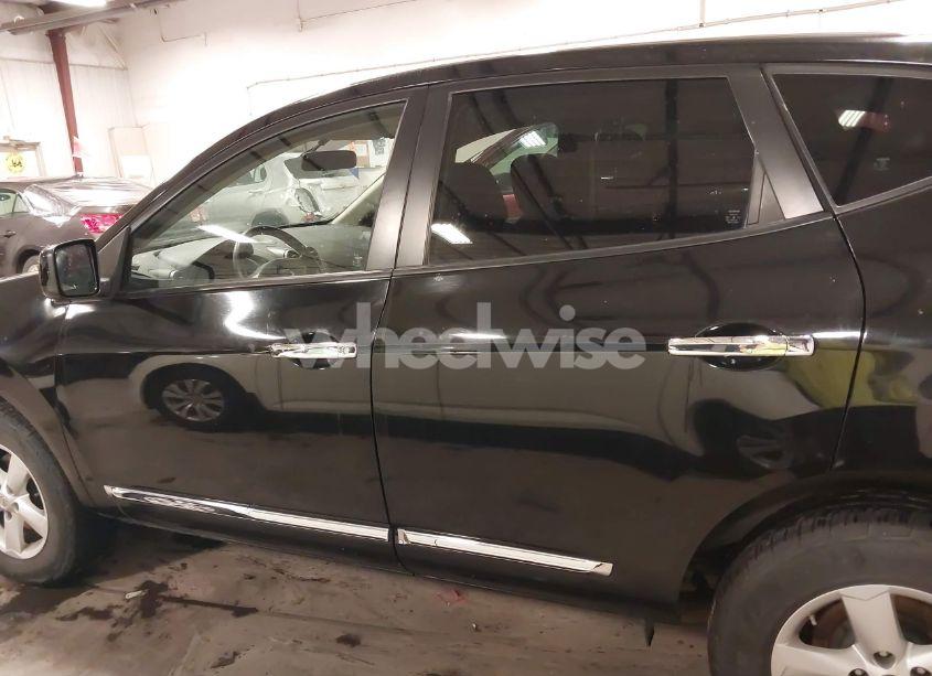 Photo 15 of 2013 Nissan Rogue S (VIN JN8AS5MV2DW143668)