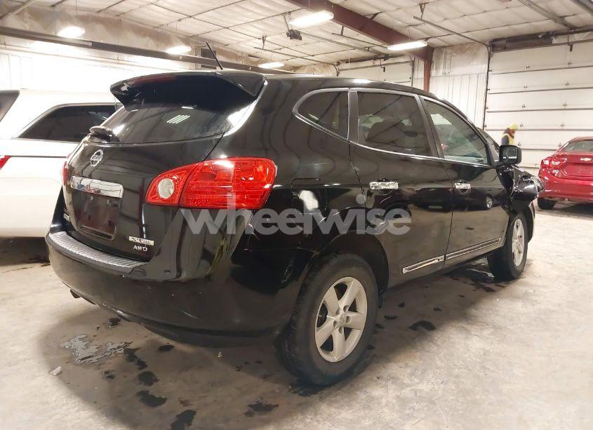 Photo 4 of 2013 Nissan Rogue S (VIN JN8AS5MV2DW143668)