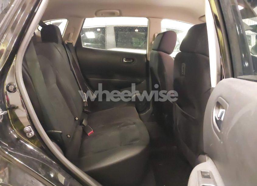 Photo 8 of 2013 Nissan Rogue S (VIN JN8AS5MV2DW143668)