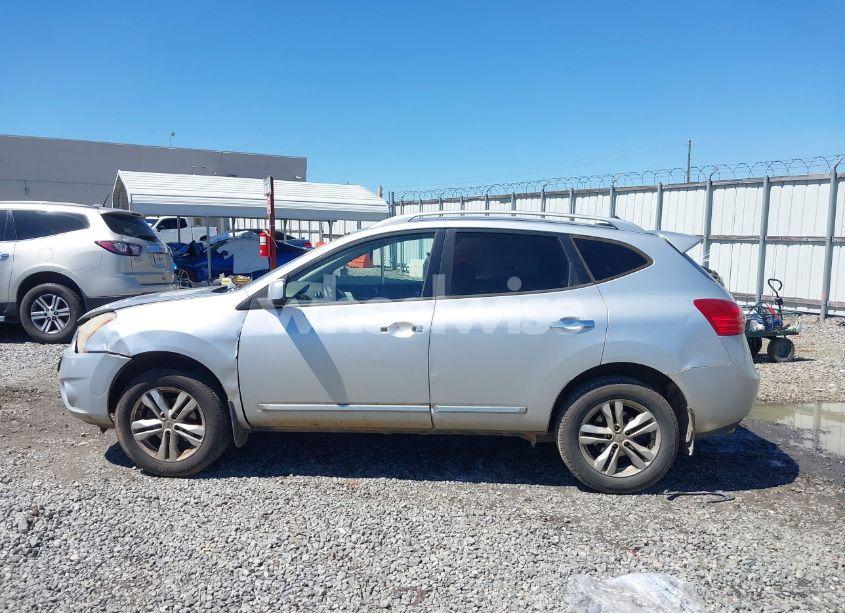 Photo 14 of 2013 Nissan Rogue SV (VIN JN8AS5MV2DW143962)