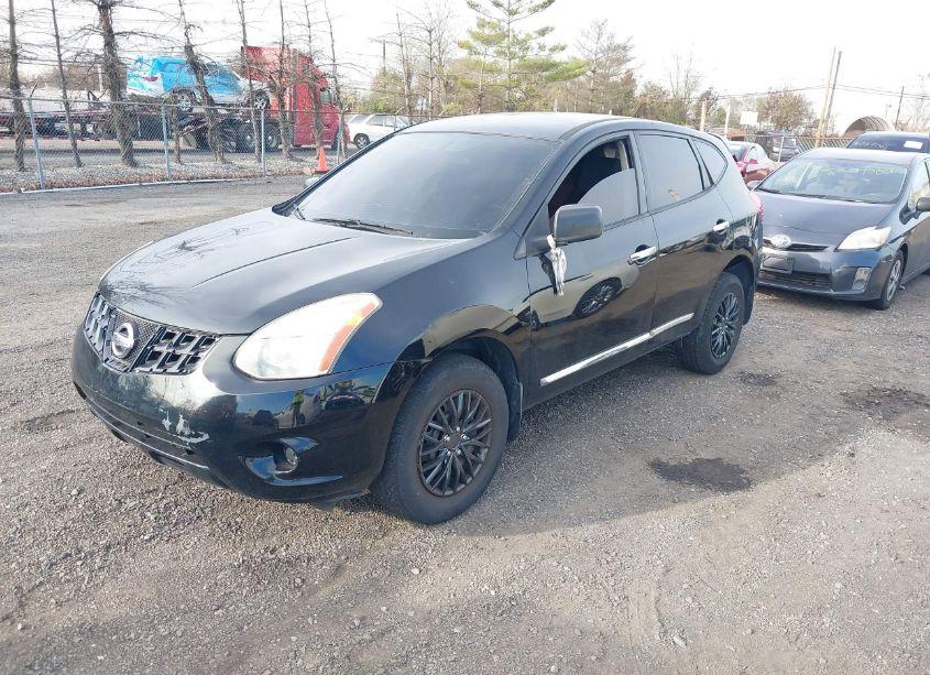 Photo 2 of 2013 Nissan Rogue S (VIN JN8AS5MV2DW600351)