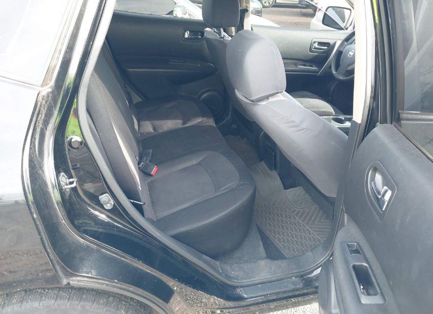 Photo 8 of 2013 Nissan Rogue S (VIN JN8AS5MV2DW600351)