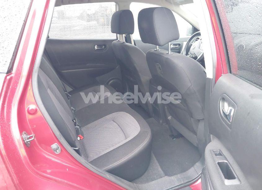 Photo 8 of 2013 Nissan Rogue SV (VIN JN8AS5MV2DW615741)