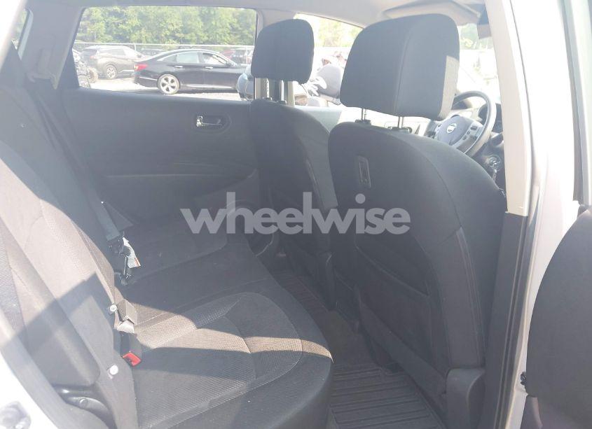 Photo 8 of 2013 Nissan Rogue S (VIN JN8AS5MV2DW616713)