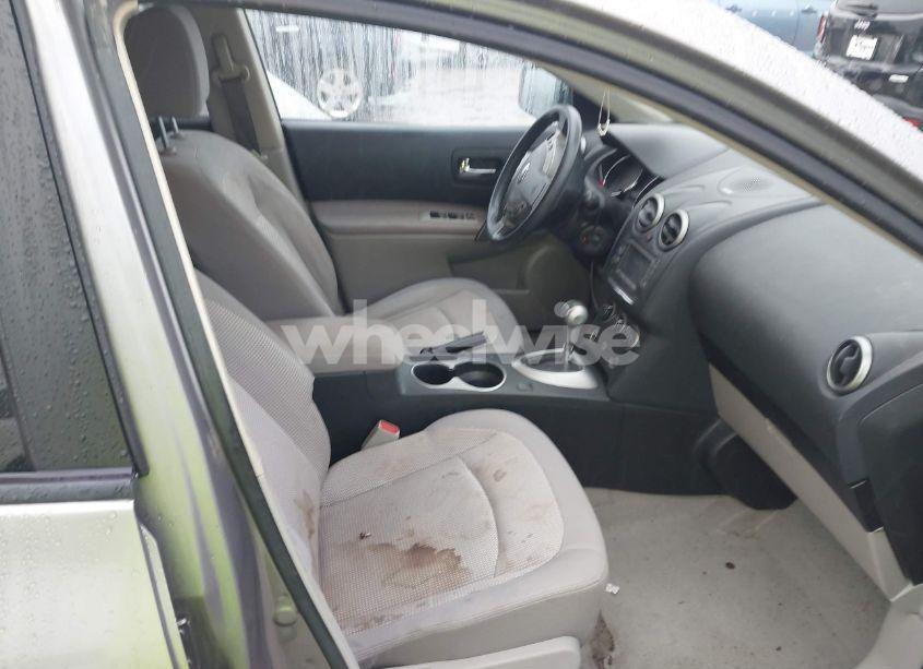 Photo 5 of 2013 Nissan Rogue SV (VIN JN8AS5MV2DW630689)