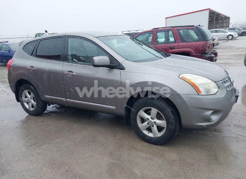 2013 Nissan Rogue S (VIN JN8AS5MV2DW650098) main photo