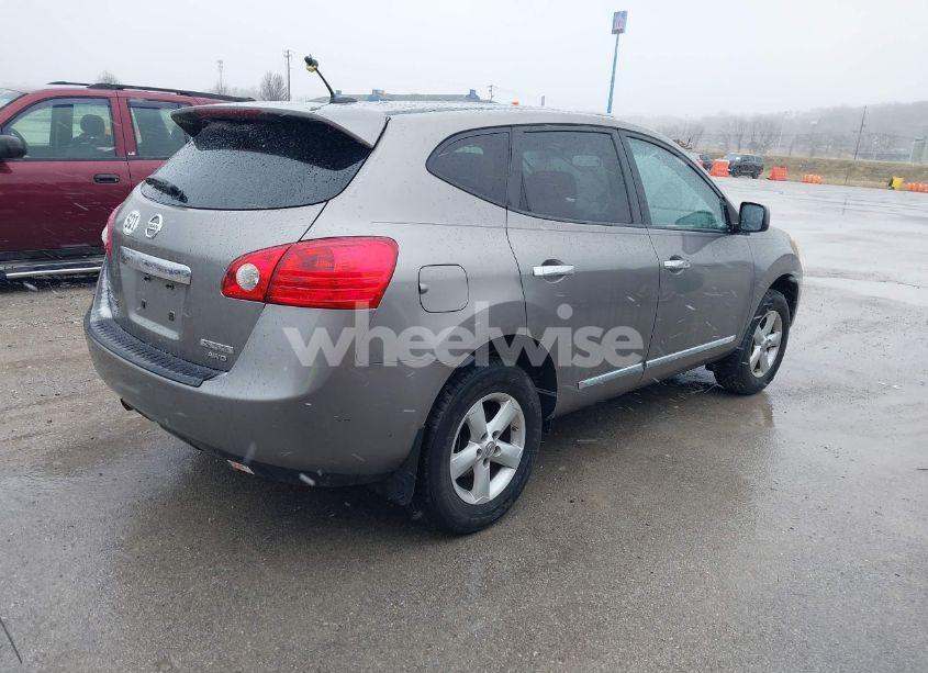 Photo 4 of 2013 Nissan Rogue S (VIN JN8AS5MV2DW650098)