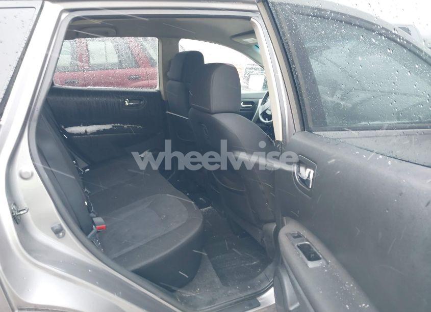 Photo 8 of 2013 Nissan Rogue S (VIN JN8AS5MV2DW650098)