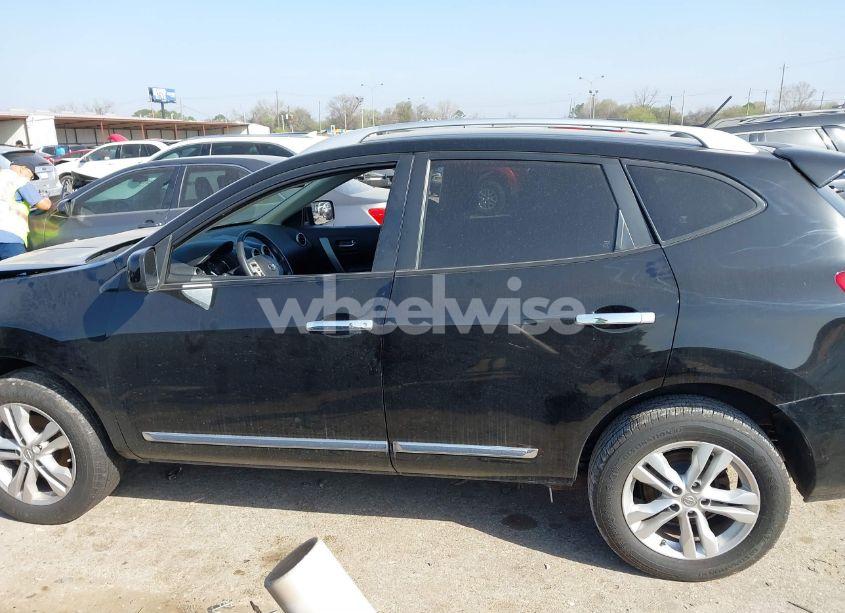 Photo 15 of 2013 Nissan Rogue SV (VIN JN8AS5MV2DW650716)