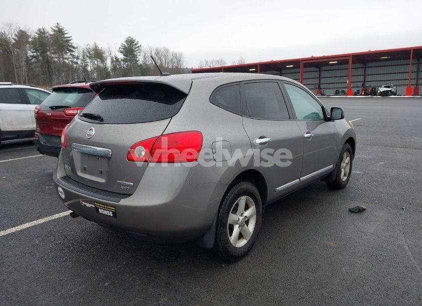 Photo 4 of 2013 Nissan Rogue S (VIN JN8AS5MV2DW660243)