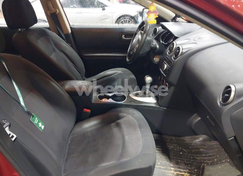 Photo 5 of 2013 Nissan Rogue S (VIN JN8AS5MV2DW660825)