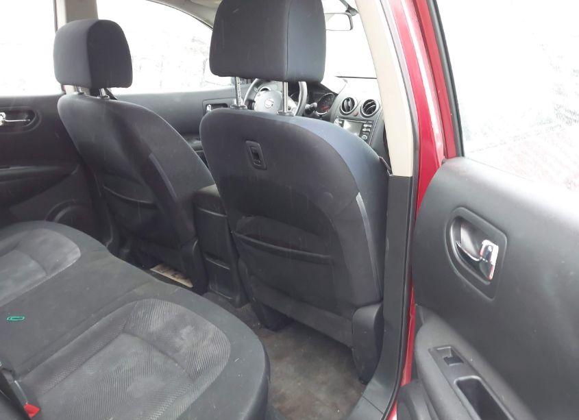 Photo 8 of 2014 Nissan Rogue SELECT S (VIN JN8AS5MV2EW710933)