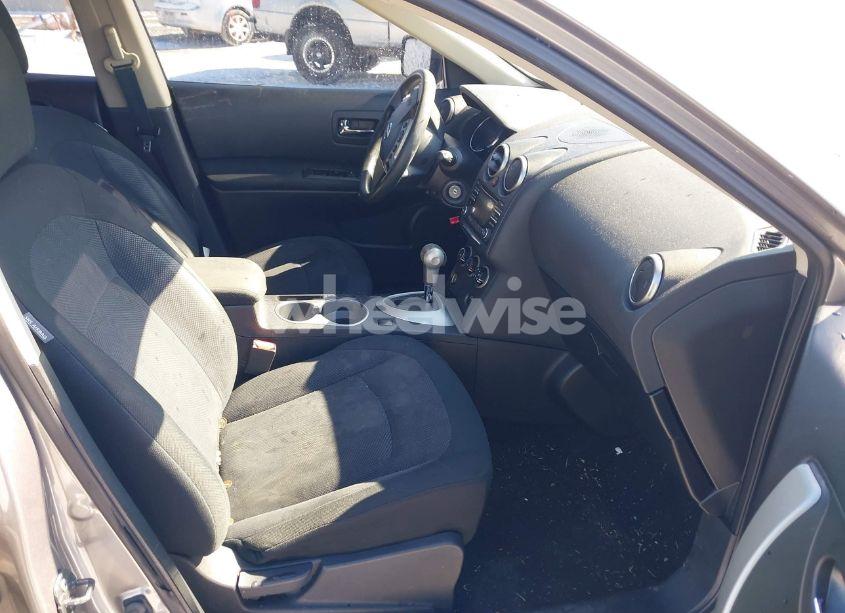 Photo 5 of 2015 Nissan Rogue SELECT S (VIN JN8AS5MV2FW250951)