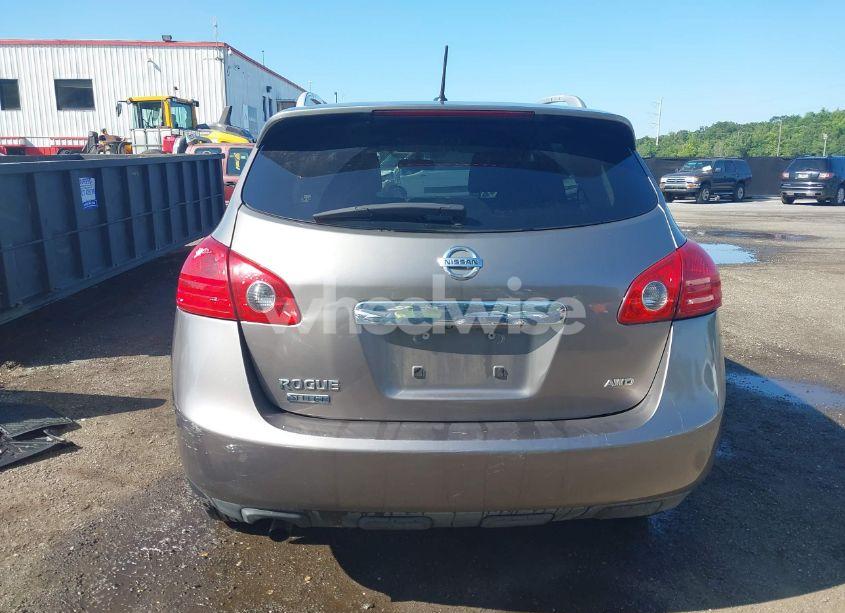 Photo 17 of 2015 Nissan Rogue SELECT S (VIN JN8AS5MV2FW260783)