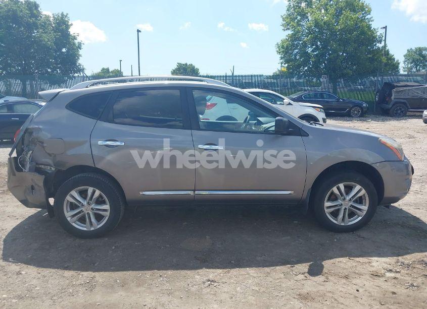 Photo 12 of 2015 Nissan Rogue SELECT S (VIN JN8AS5MV2FW753783)