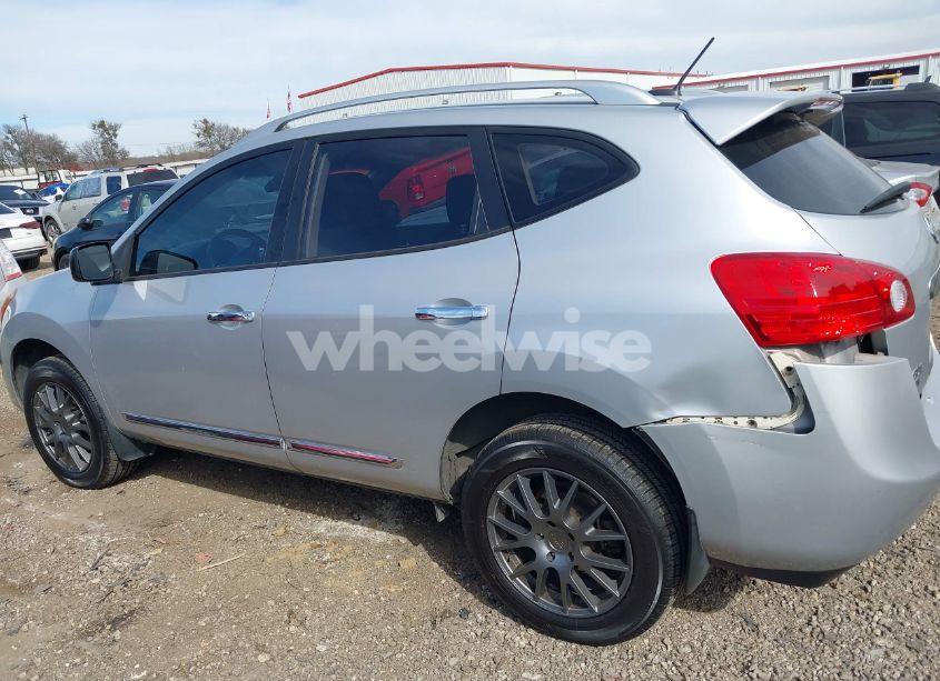 Photo 14 of 2015 Nissan Rogue SELECT S (VIN JN8AS5MV2FW766615)