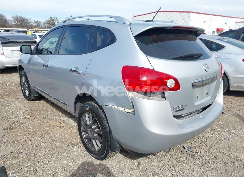 Photo 3 of 2015 Nissan Rogue SELECT S (VIN JN8AS5MV2FW766615)