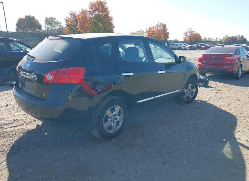 Photo 4 of 2015 Nissan Rogue SELECT S (VIN JN8AS5MV2FW770017)