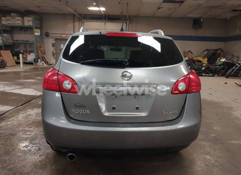 Photo 17 of 2010 Nissan Rogue SL (VIN JN8AS5MV3AW100744)