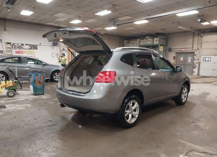 Photo 4 of 2010 Nissan Rogue SL (VIN JN8AS5MV3AW100744)