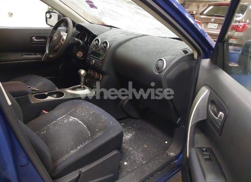 Photo 5 of 2010 Nissan Rogue S (VIN JN8AS5MV3AW106771)