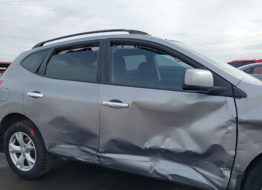 Photo 13 of 2010 Nissan Rogue SL (VIN JN8AS5MV3AW120167)