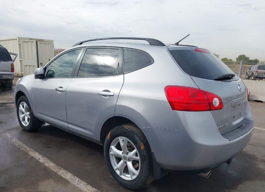 Photo 3 of 2010 Nissan Rogue SL (VIN JN8AS5MV3AW120167)