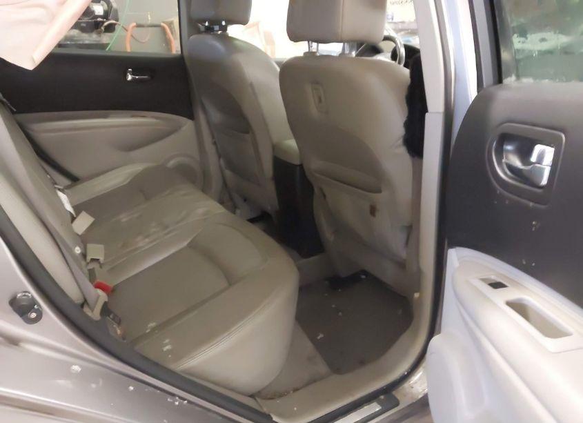 Photo 8 of 2010 Nissan Rogue SL (VIN JN8AS5MV3AW124980)