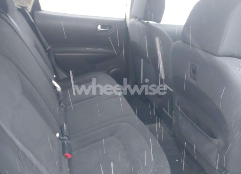 Photo 8 of 2010 Nissan Rogue S (VIN JN8AS5MV3AW129757)