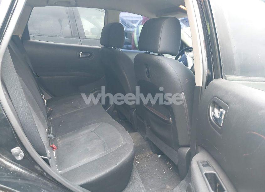 Photo 8 of 2010 Nissan Rogue S (VIN JN8AS5MV3AW605375)