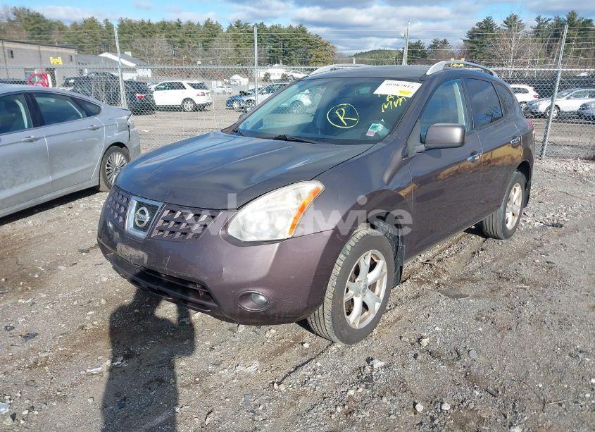 Photo 2 of 2010 Nissan Rogue SL (VIN JN8AS5MV3AW606932)