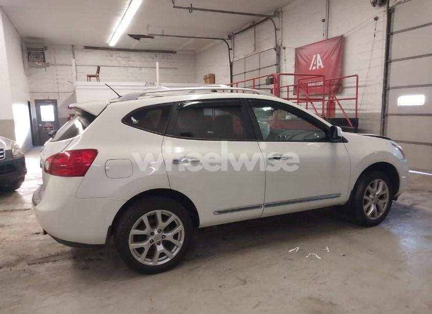 Photo 13 of 2011 Nissan Rogue SV (VIN JN8AS5MV3BW278476)