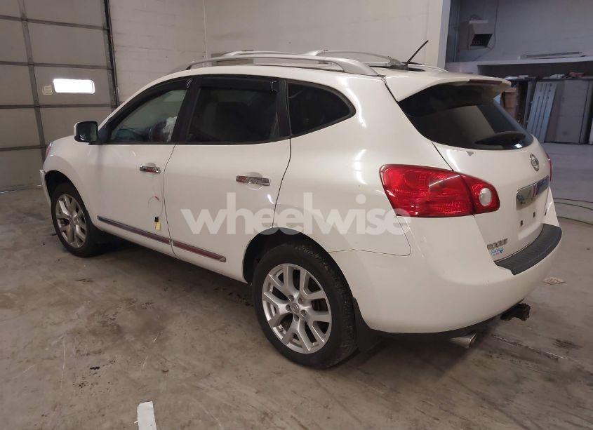 Photo 3 of 2011 Nissan Rogue SV (VIN JN8AS5MV3BW278476)