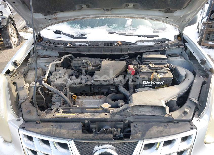 Photo 10 of 2011 Nissan Rogue S (VIN JN8AS5MV3BW284195)