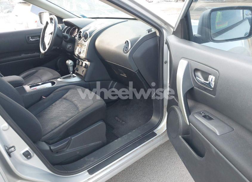 Photo 5 of 2011 Nissan Rogue S (VIN JN8AS5MV3BW284195)