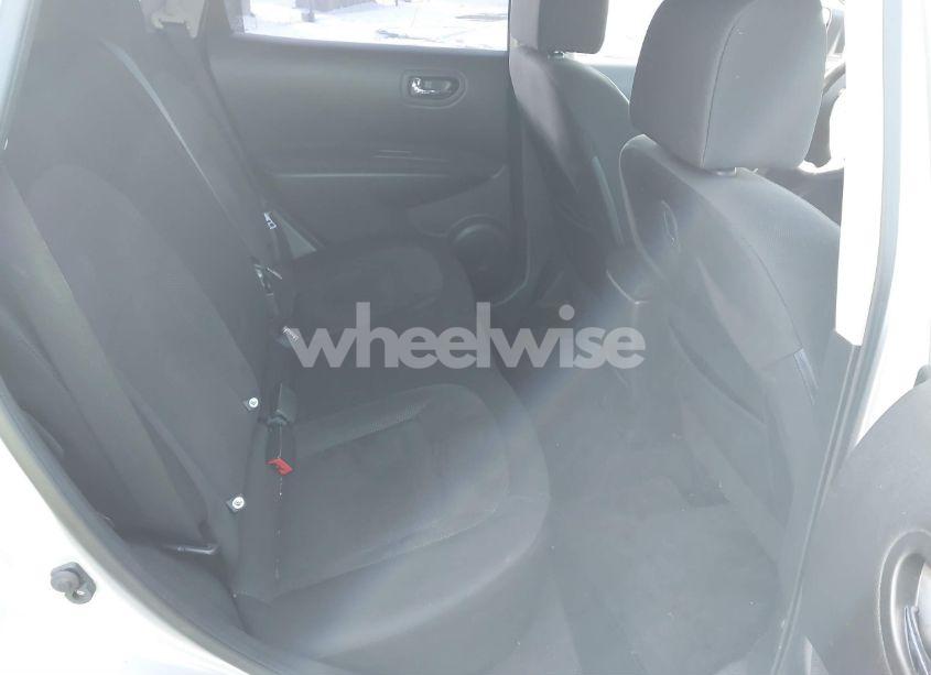 Photo 8 of 2011 Nissan Rogue S (VIN JN8AS5MV3BW284195)