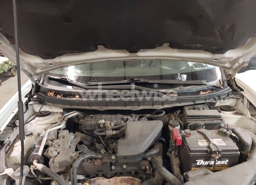 Photo 10 of 2011 Nissan Rogue S (VIN JN8AS5MV3BW288229)