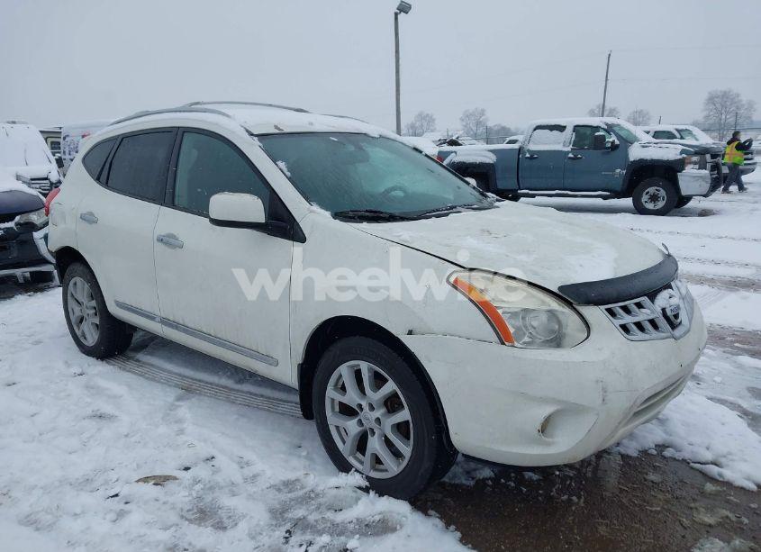 2011 Nissan Rogue SV (VIN JN8AS5MV3BW290563) main photo