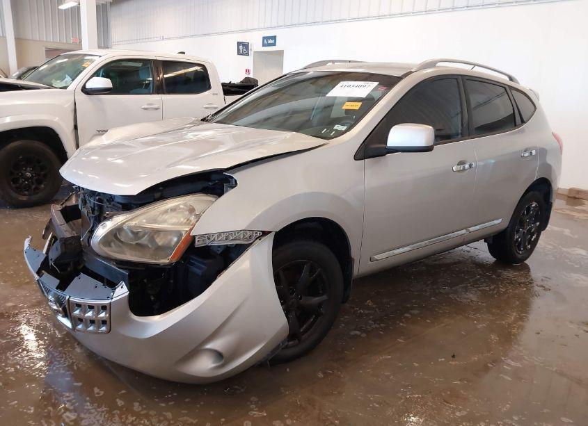 Photo 2 of 2011 Nissan Rogue SV (VIN JN8AS5MV3BW673905)