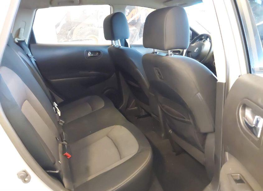 Photo 8 of 2011 Nissan Rogue SV (VIN JN8AS5MV3BW673905)