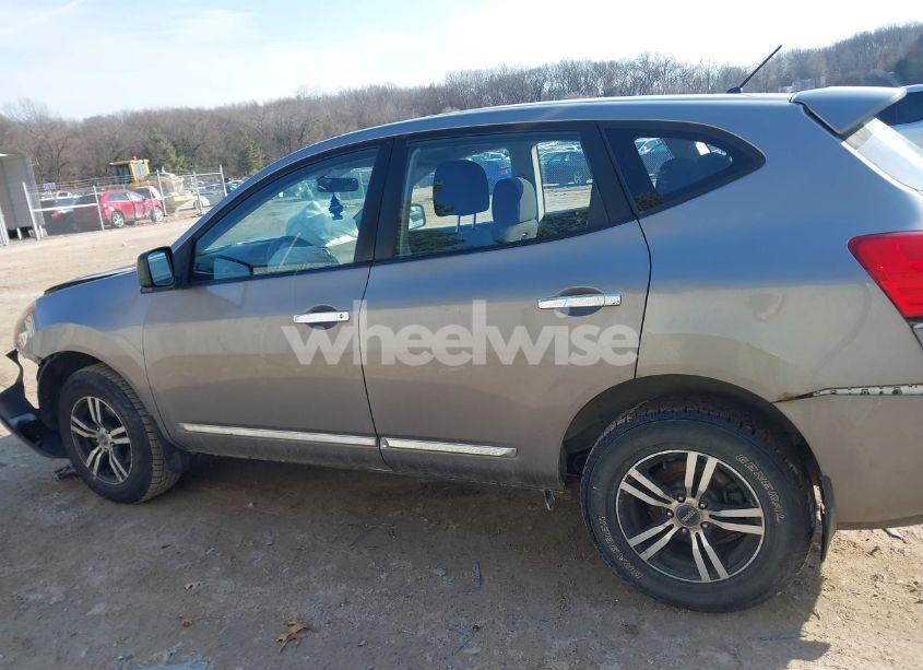 Photo 15 of 2011 Nissan Rogue S (VIN JN8AS5MV3BW682538)