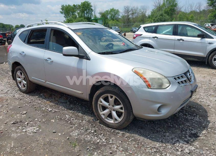 2011 Nissan Rogue SV (VIN JN8AS5MV3BW689568) main photo